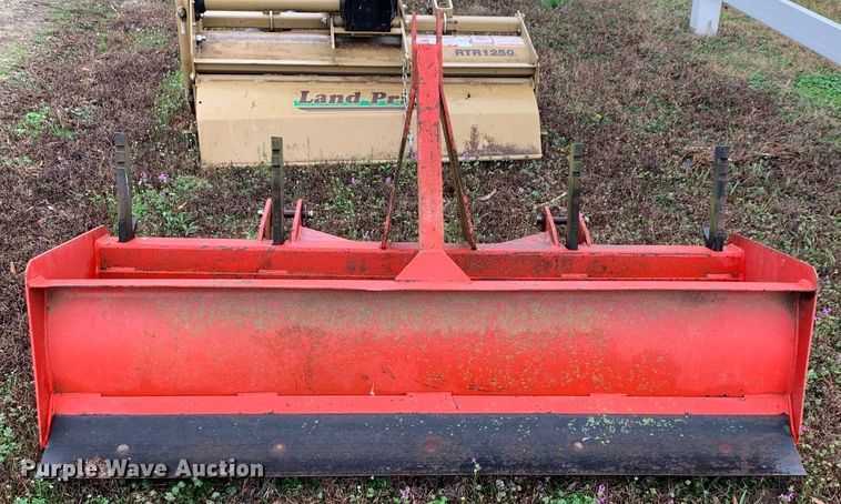 image for item MM9773 Kubota L2800  MFWD tractor