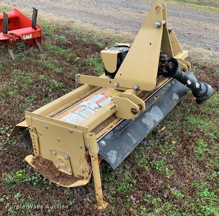 image for item MM9773 Kubota L2800  MFWD tractor