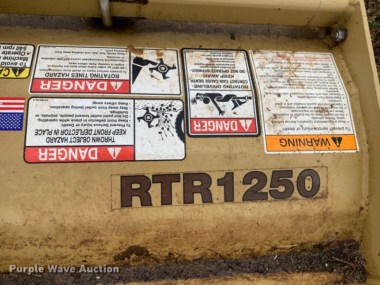 image for item MM9773 Kubota L2800  MFWD tractor