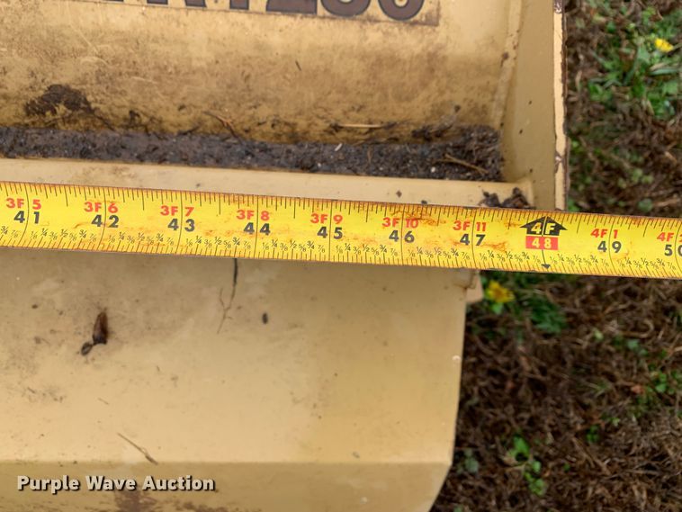 image for item MM9773 Kubota L2800  MFWD tractor