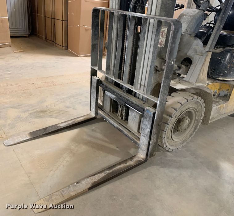 image for item MM9774 Caterpillar GP25K  forklift