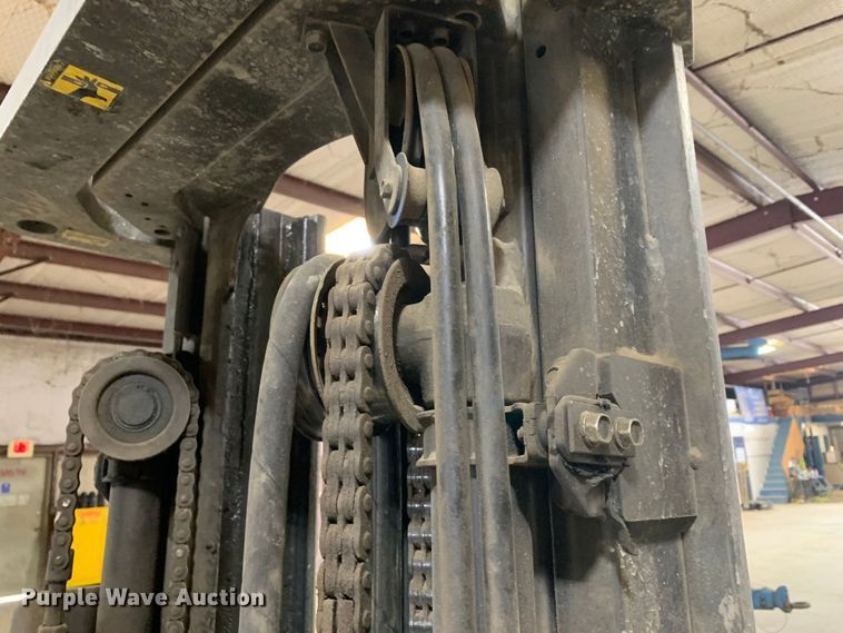 image for item MM9774 Caterpillar GP25K  forklift