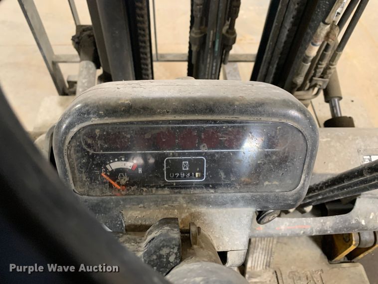 image for item MM9774 Caterpillar GP25K  forklift