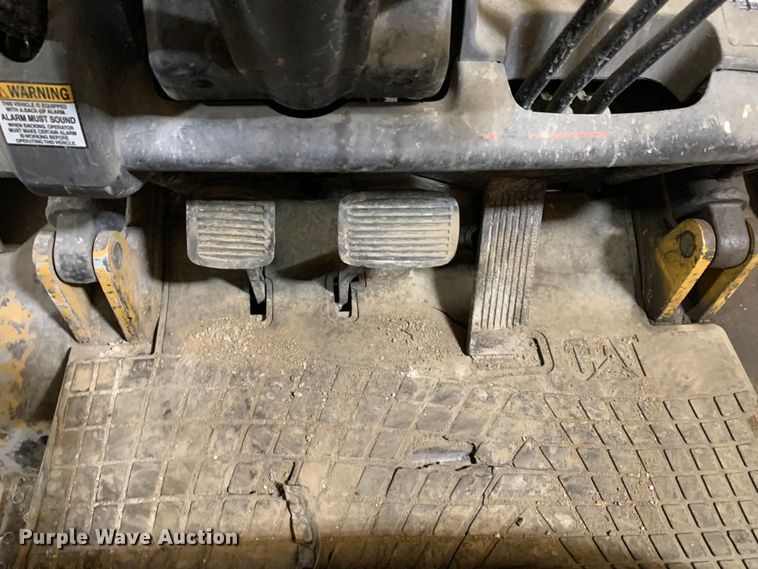 image for item MM9774 Caterpillar GP25K  forklift