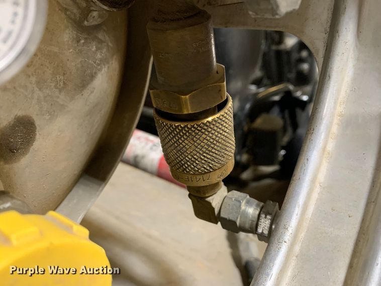 image for item MM9774 Caterpillar GP25K  forklift