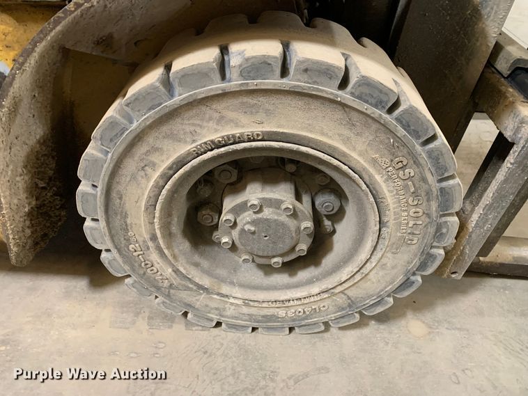 image for item MM9774 Caterpillar GP25K  forklift