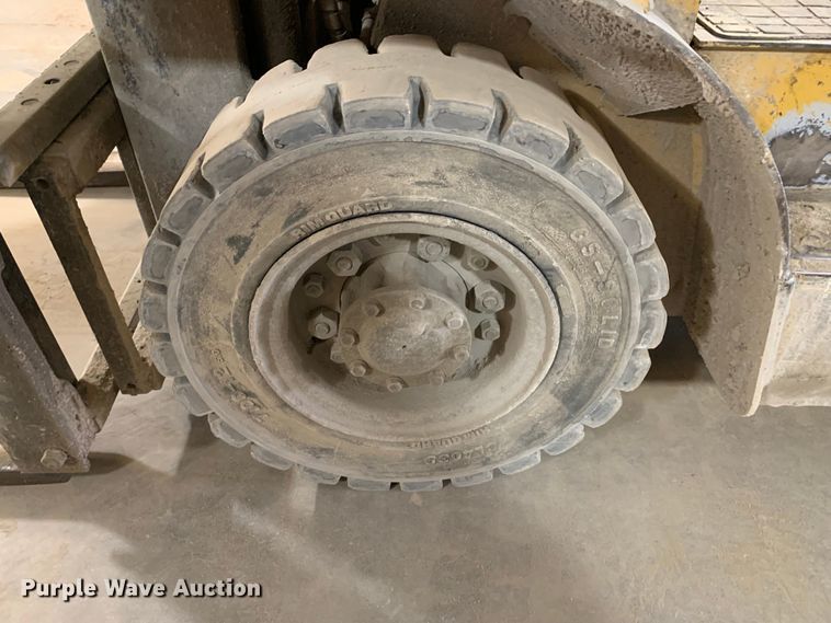 image for item MM9774 Caterpillar GP25K  forklift