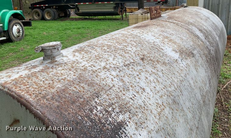 image for item MM9776 Fuel tank