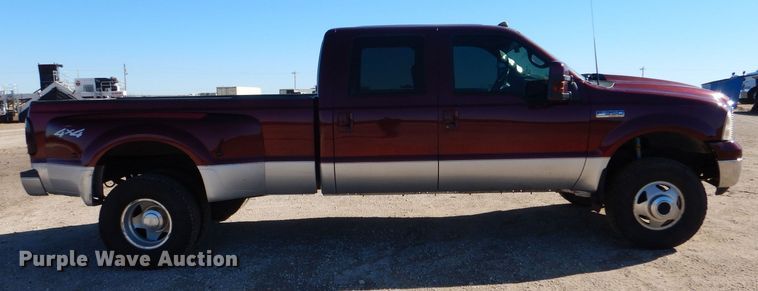 image for item MP9092 2000 Ford  F350 Super Duty  Crew Cab pickup truck