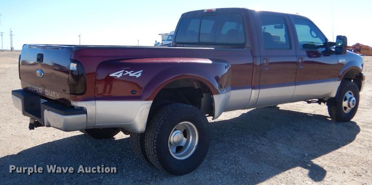 image for item MP9092 2000 Ford  F350 Super Duty  Crew Cab pickup truck
