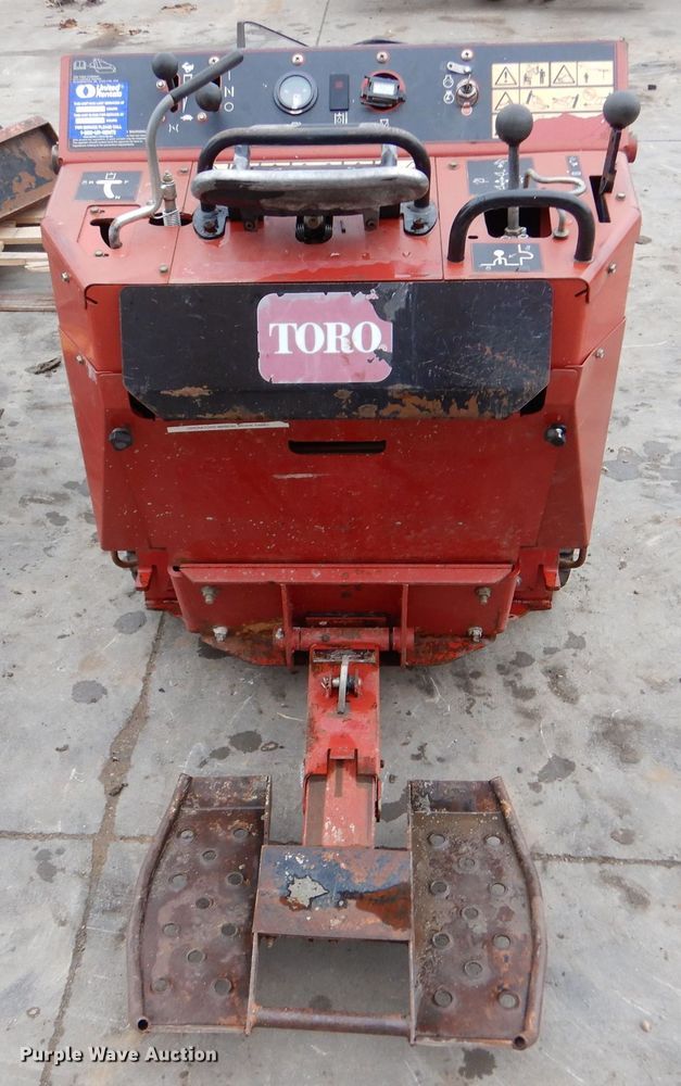 image for item MP9113 2016 Toro TX427  compact utility loader
