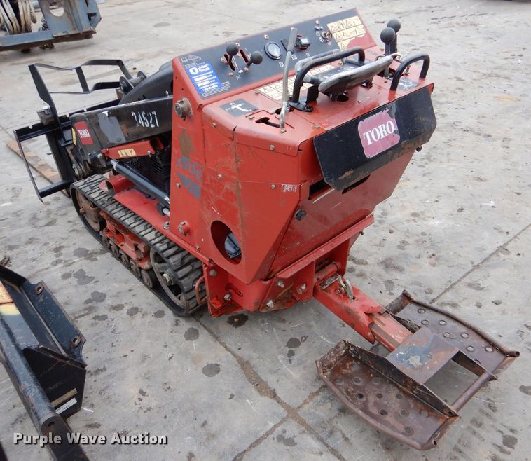 image for item MP9113 2016 Toro TX427  compact utility loader