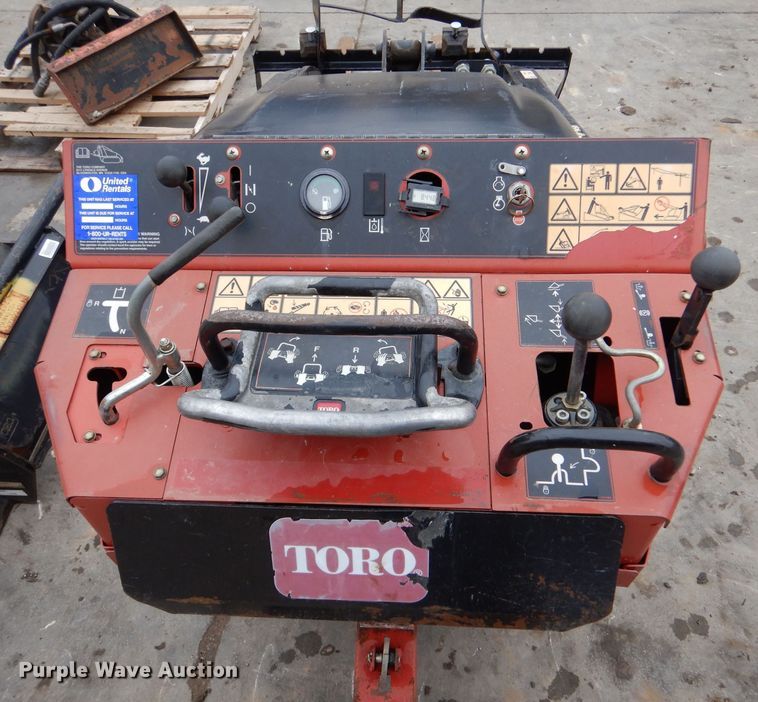 image for item MP9113 2016 Toro TX427  compact utility loader