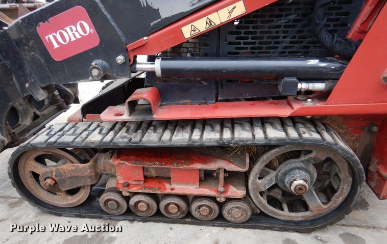 image for item MP9113 2016 Toro TX427  compact utility loader