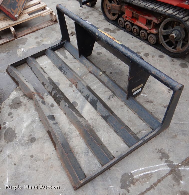 image for item MP9113 2016 Toro TX427  compact utility loader