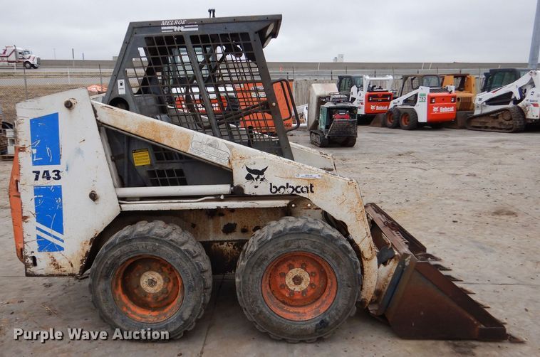 image for item MP9146 1988 Bobcat 743  skid steer loader