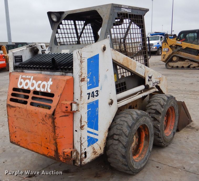 image for item MP9146 1988 Bobcat 743  skid steer loader