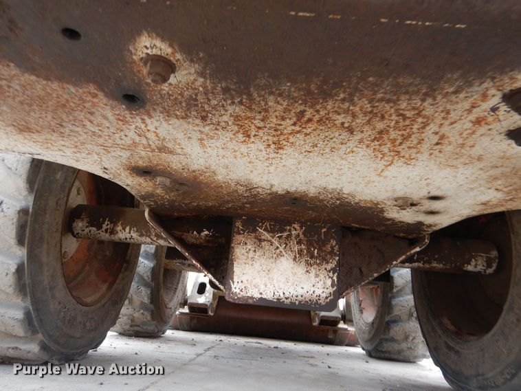 image for item MP9146 1988 Bobcat 743  skid steer loader