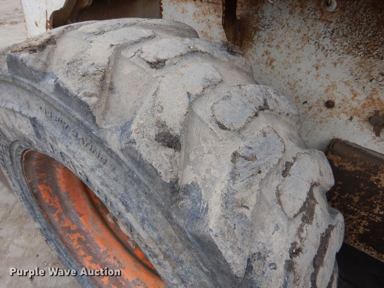 image for item MP9146 1988 Bobcat 743  skid steer loader