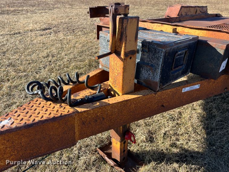 image for item MW9472 1989 Redi Haul FSL1427E  equipment trailer