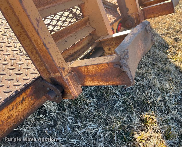 image for item MW9472 1989 Redi Haul FSL1427E  equipment trailer