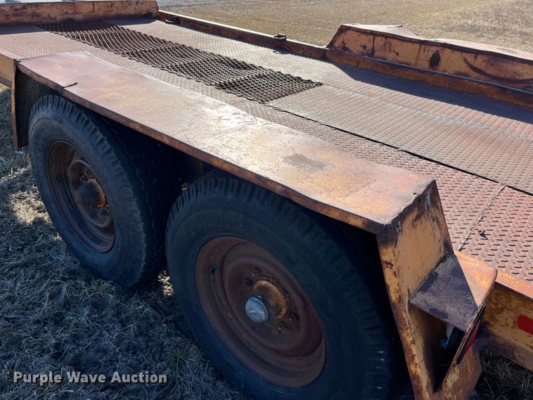 image for item MW9472 1989 Redi Haul FSL1427E  equipment trailer