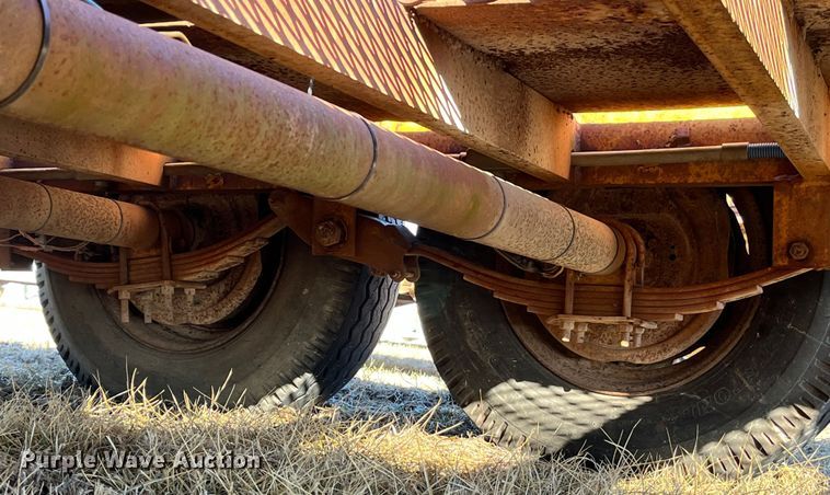 image for item MW9472 1989 Redi Haul FSL1427E  equipment trailer