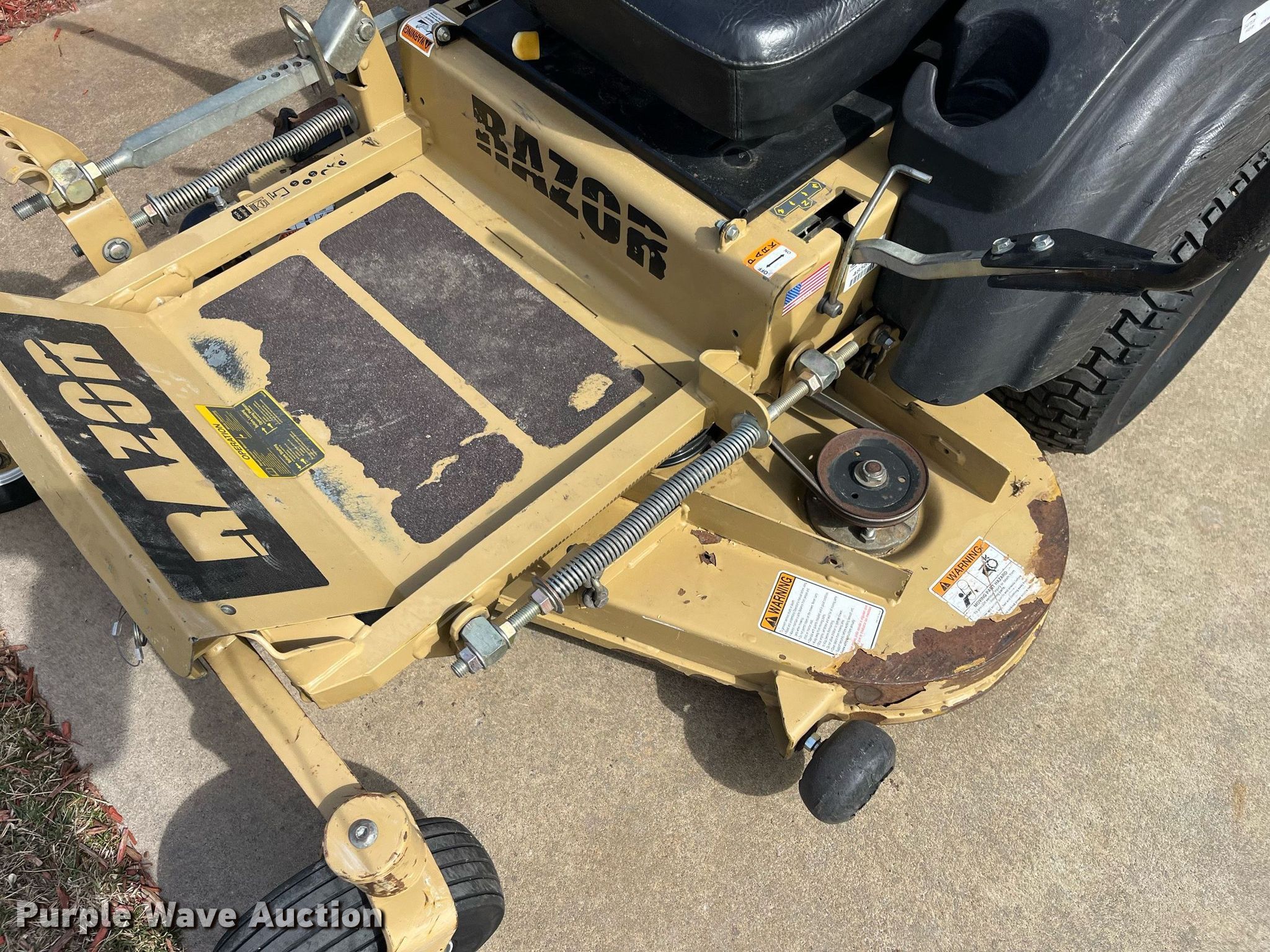 2005 Land Pride Razor Z52 ZTR lawn mower in Sedgwick, KS Item MD9563