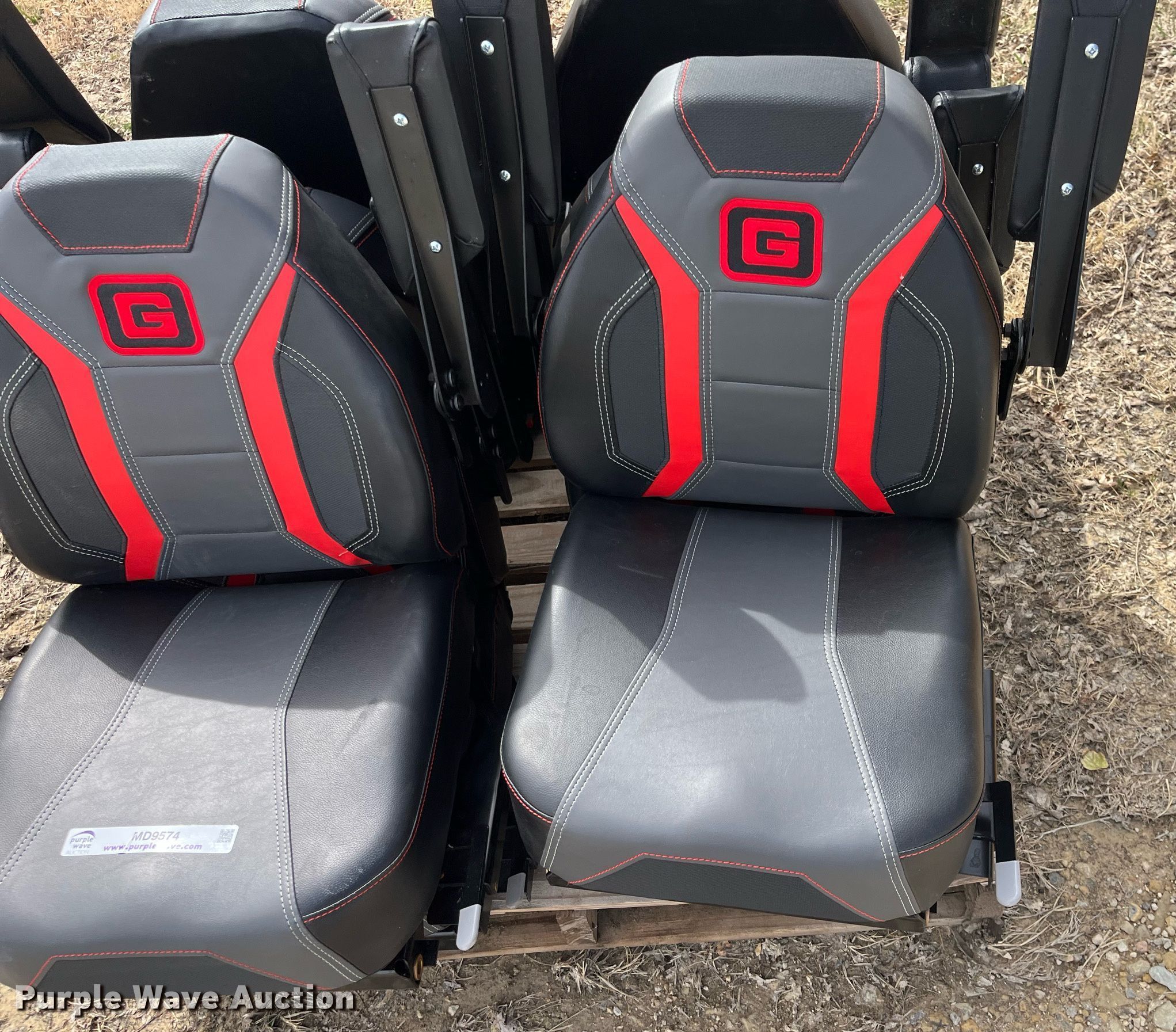 (8) Gravely ZTHD seats in Sedgwick, KS Item MD9574 sold Purple Wave