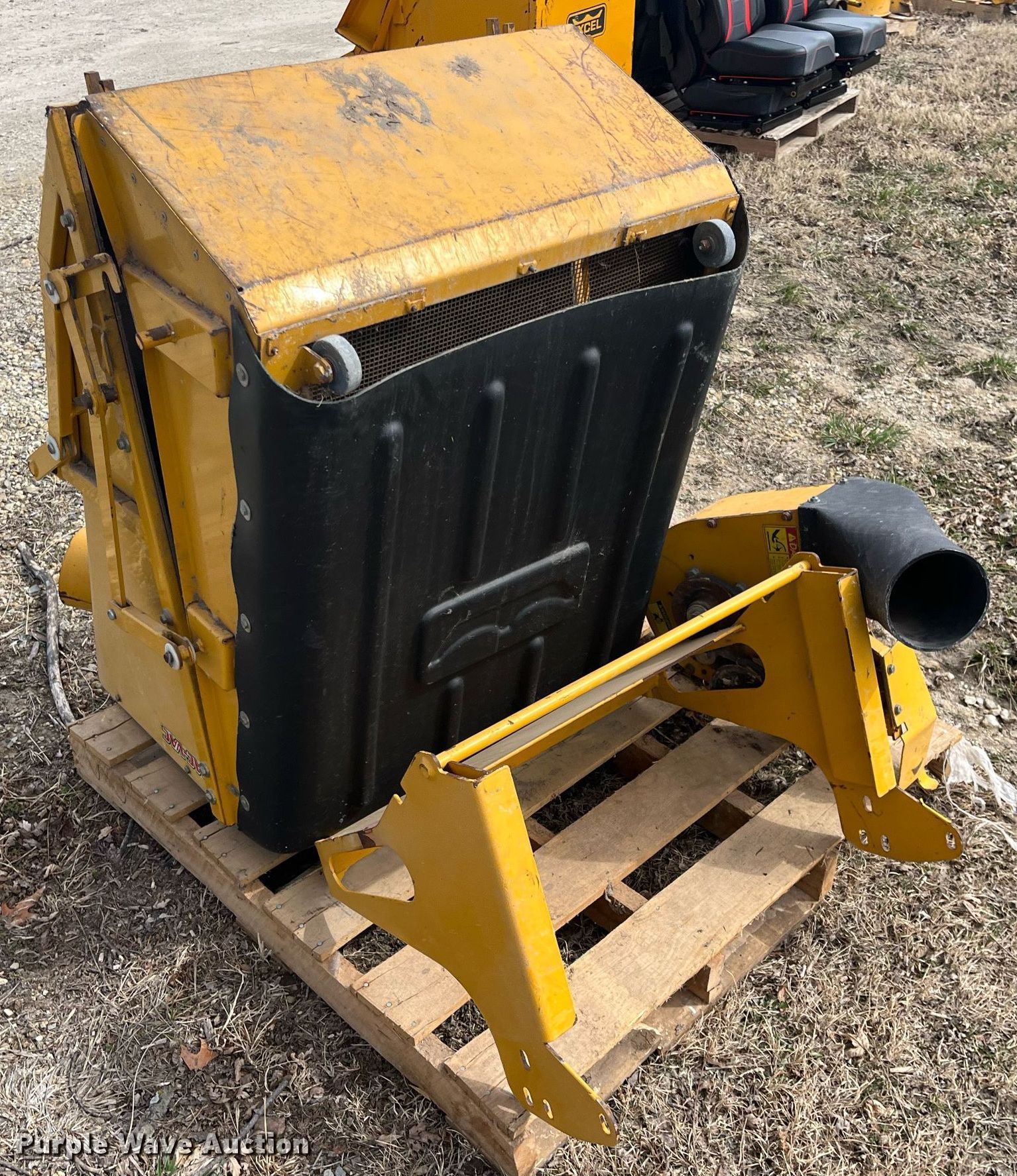 Excel Bac-Vac bagging system hopper in Sedgwick, KS | Item MD9576 sold ...