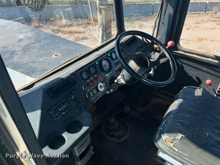 image for item DG5403 Steiger Panther III ST325  4WD tractor