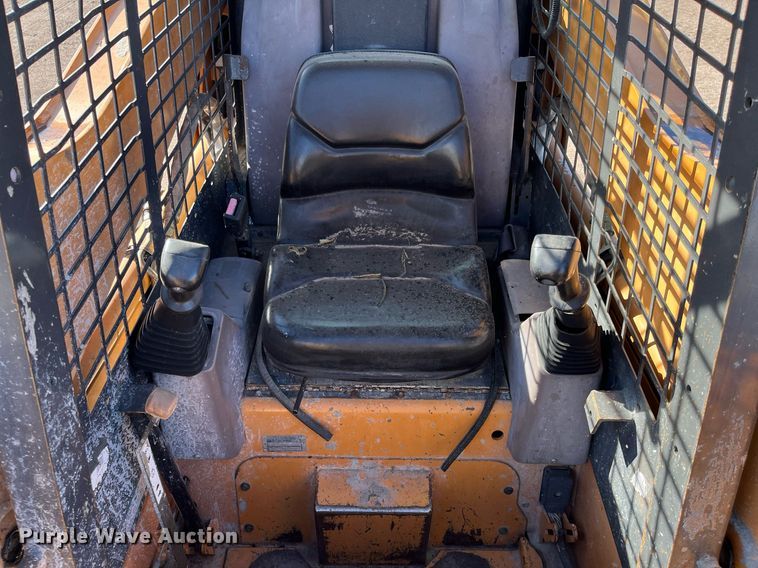 image for item DG5434 2003 Case 85XT  skid steer loader