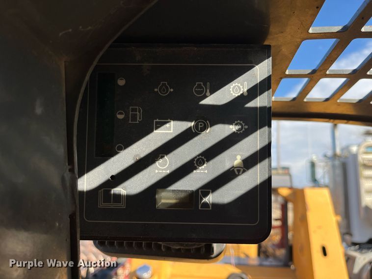 image for item DG5434 2003 Case 85XT  skid steer loader