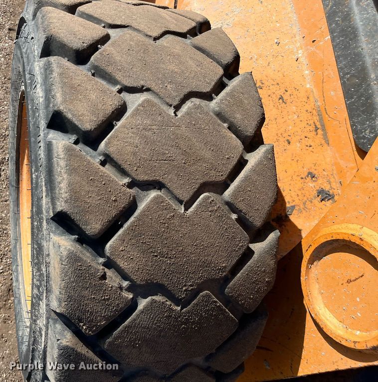 image for item DG5434 2003 Case 85XT  skid steer loader