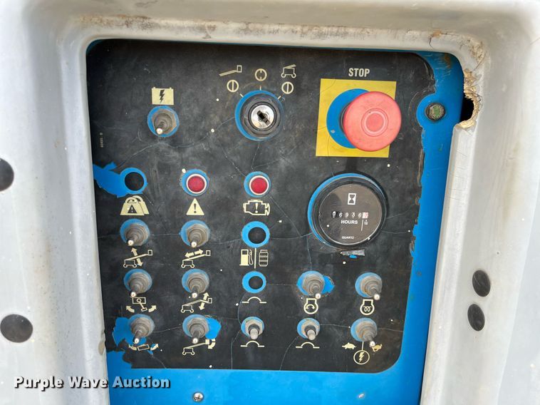 image for item DG5442 2008 Genie S-65  boom lift