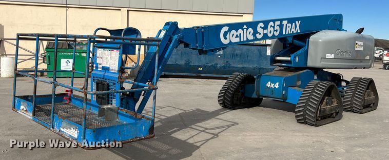 image for item DG5445 2009 Genie S-65TRAX  boom lift