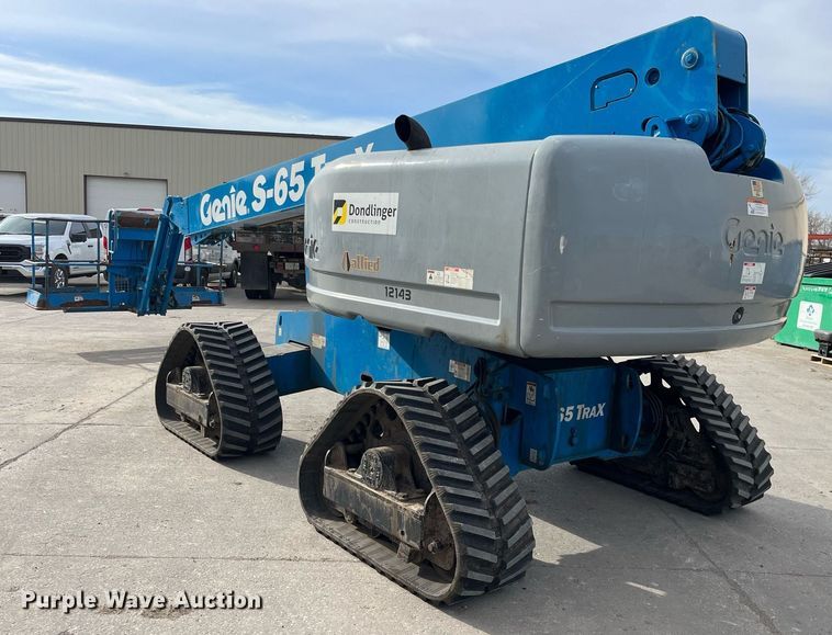 image for item DG5445 2009 Genie S-65TRAX  boom lift