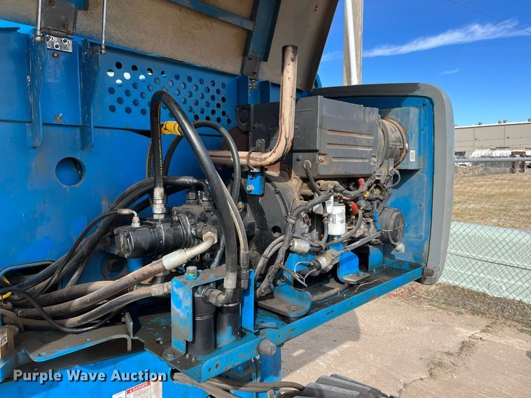 image for item DG5445 2009 Genie S-65TRAX  boom lift