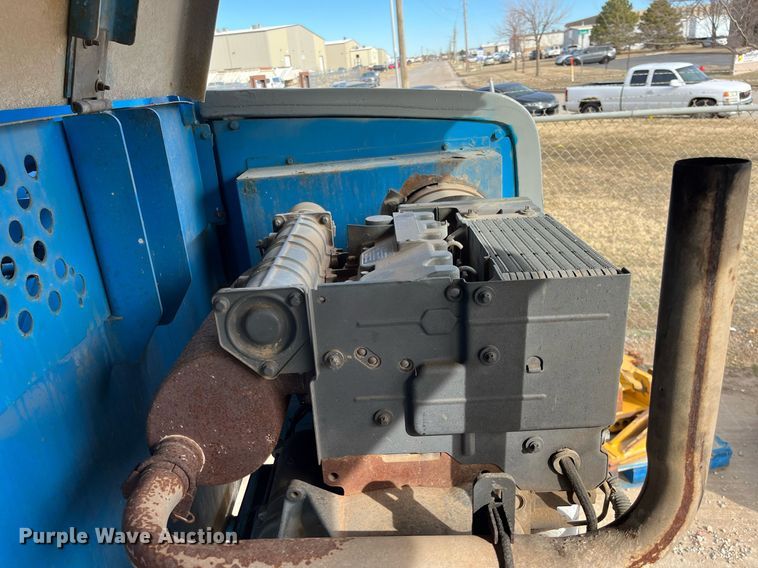 image for item DG5445 2009 Genie S-65TRAX  boom lift