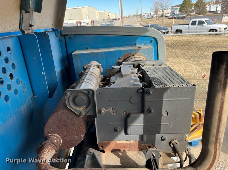 image for item DG5445 2009 Genie S-65TRAX  boom lift