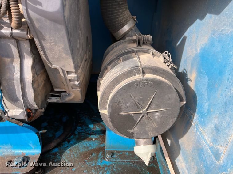 image for item DG5445 2009 Genie S-65TRAX  boom lift