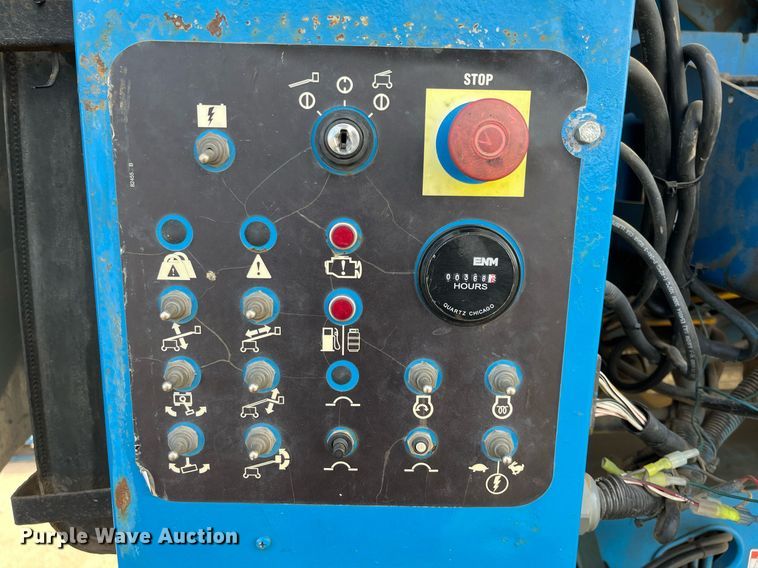 image for item DG5445 2009 Genie S-65TRAX  boom lift