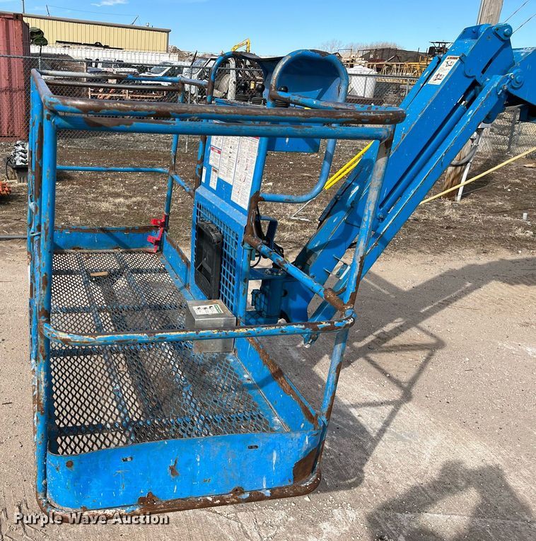 image for item DG5445 2009 Genie S-65TRAX  boom lift