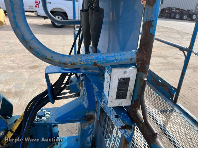 image for item DG5445 2009 Genie S-65TRAX  boom lift