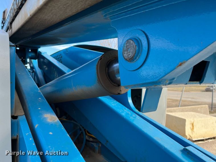 image for item DG5445 2009 Genie S-65TRAX  boom lift