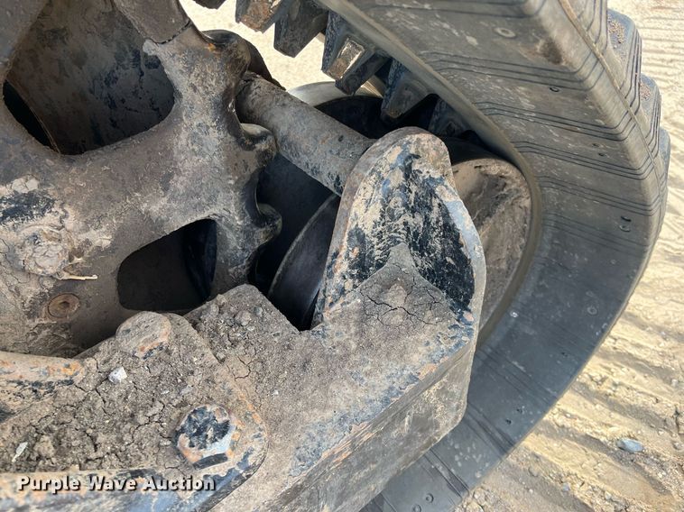 image for item DG5445 2009 Genie S-65TRAX  boom lift