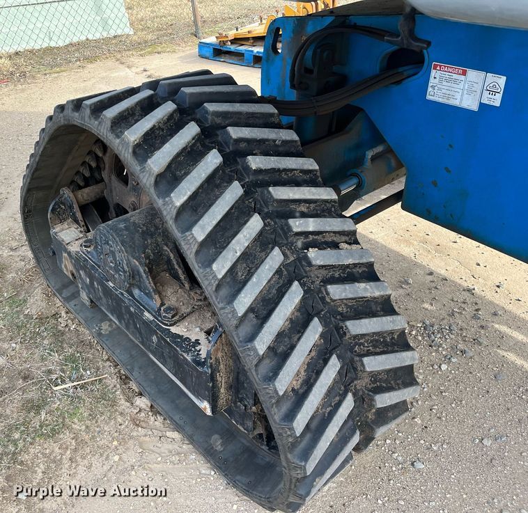 image for item DG5445 2009 Genie S-65TRAX  boom lift