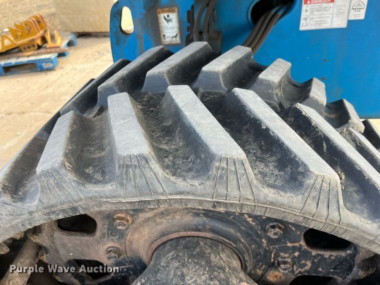 image for item DG5445 2009 Genie S-65TRAX  boom lift