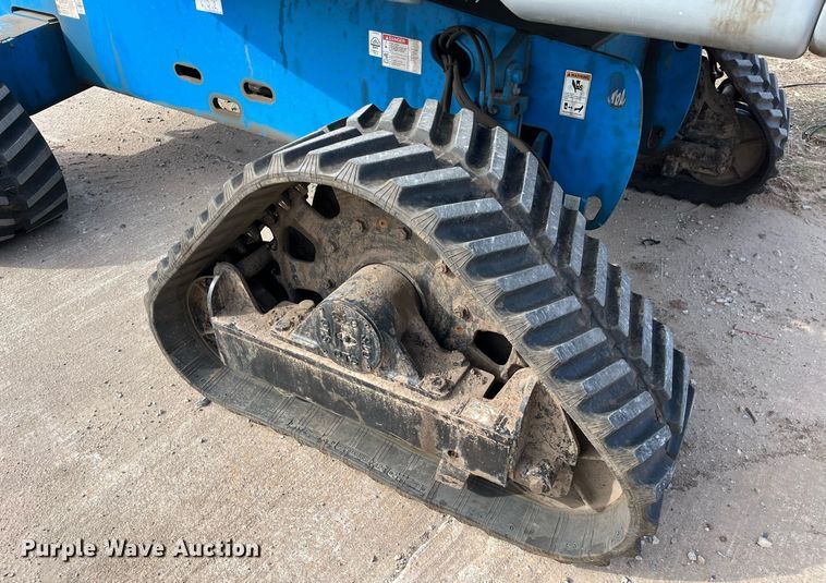 image for item DG5445 2009 Genie S-65TRAX  boom lift