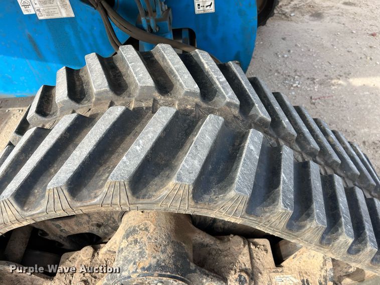 image for item DG5445 2009 Genie S-65TRAX  boom lift